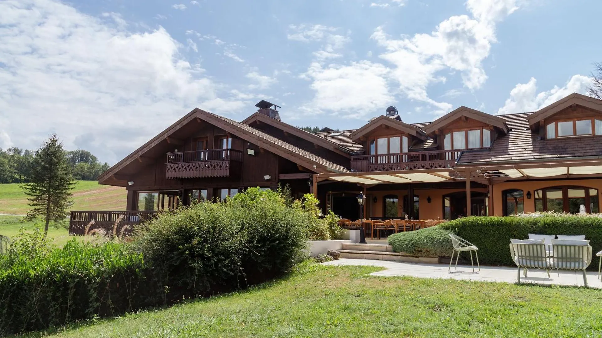 Hotel L'Arborescence Cruseilles