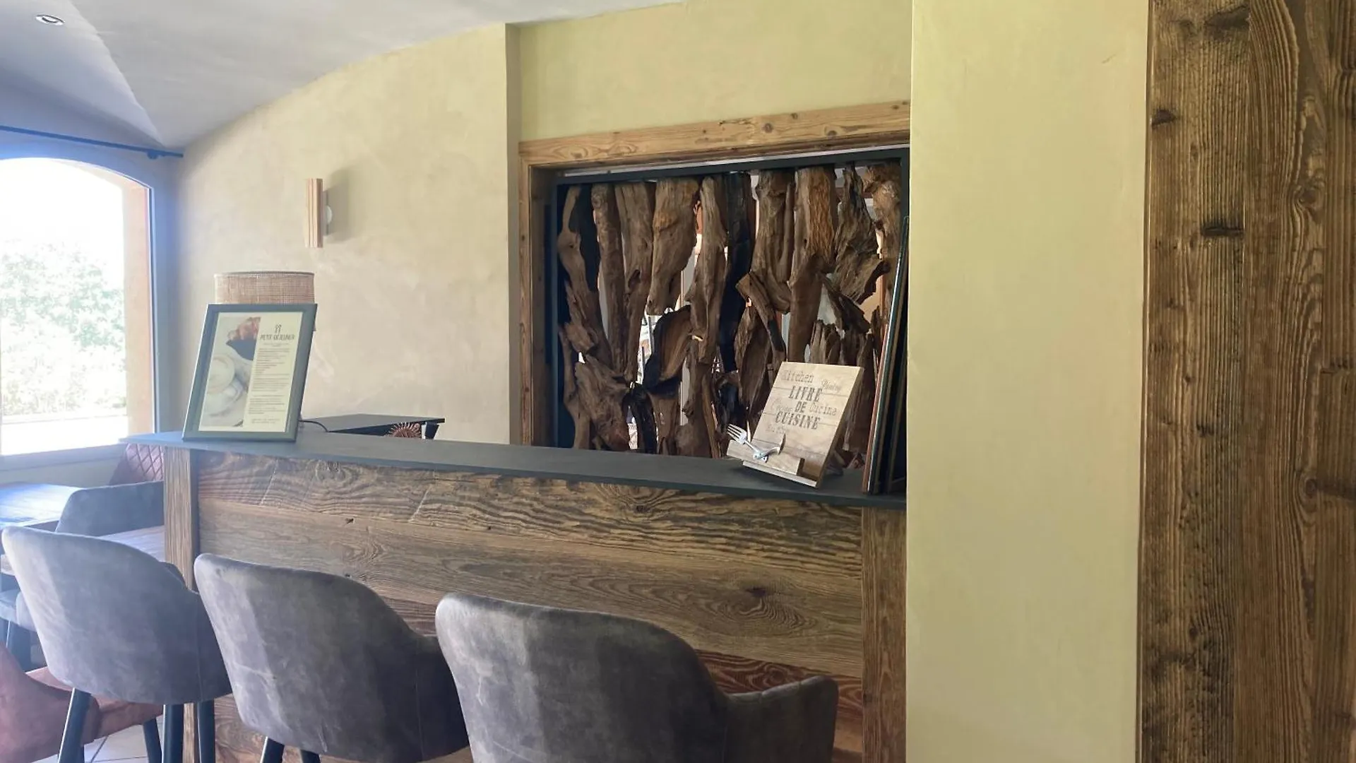 Hotel L'Arborescence Cruseilles